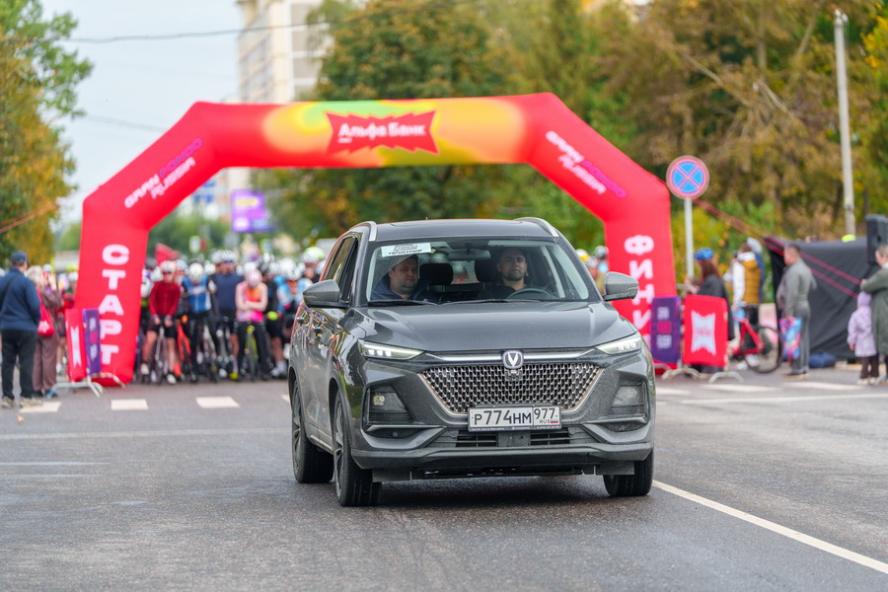 Финальный заезд серии Gran Fondo Russia 2026 прошел при поддержке кроссоверов марки CHANGAN 