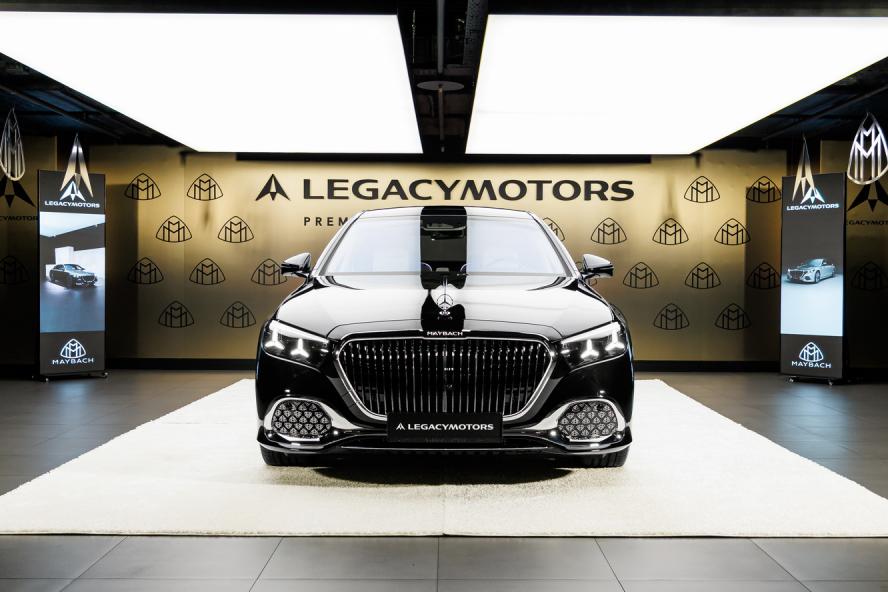 Изящный рестайлинг Mercedes-Maybach S-Class появился в России на закрытом мероприятии Legacy Motors 