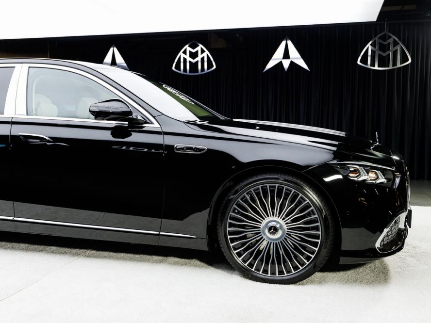 Премьера обновленного Mercedes-Maybach S-Class прошла в России на мероприятии Legacy Motors